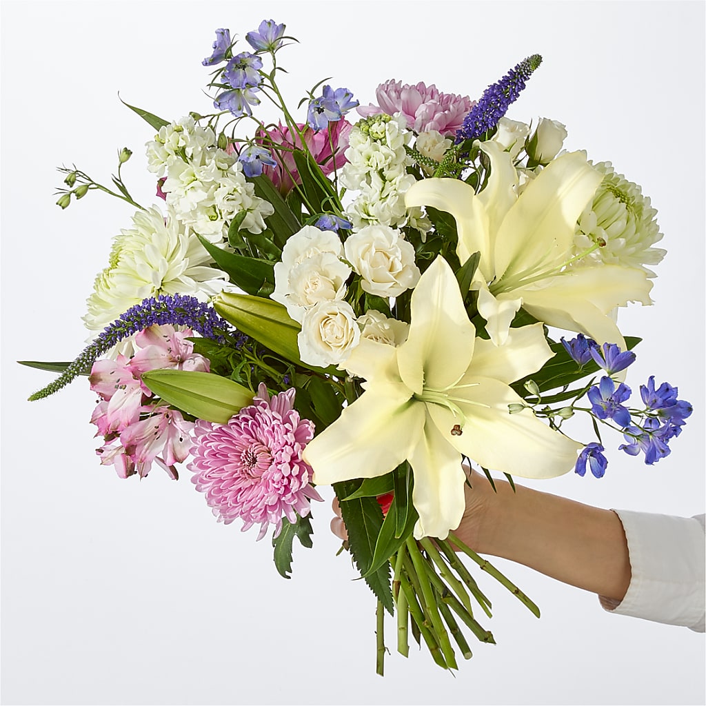 Winter Celebration Bouquet – Amora Floral Studio, Mooresville NC