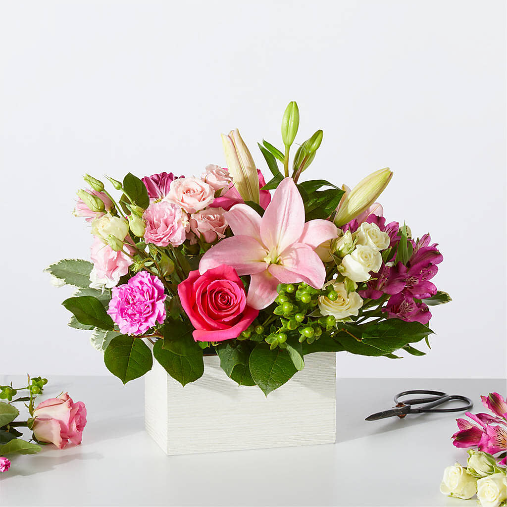 Sweetberry Box – A Florist Original – Amora Floral Studio, Mooresville NC