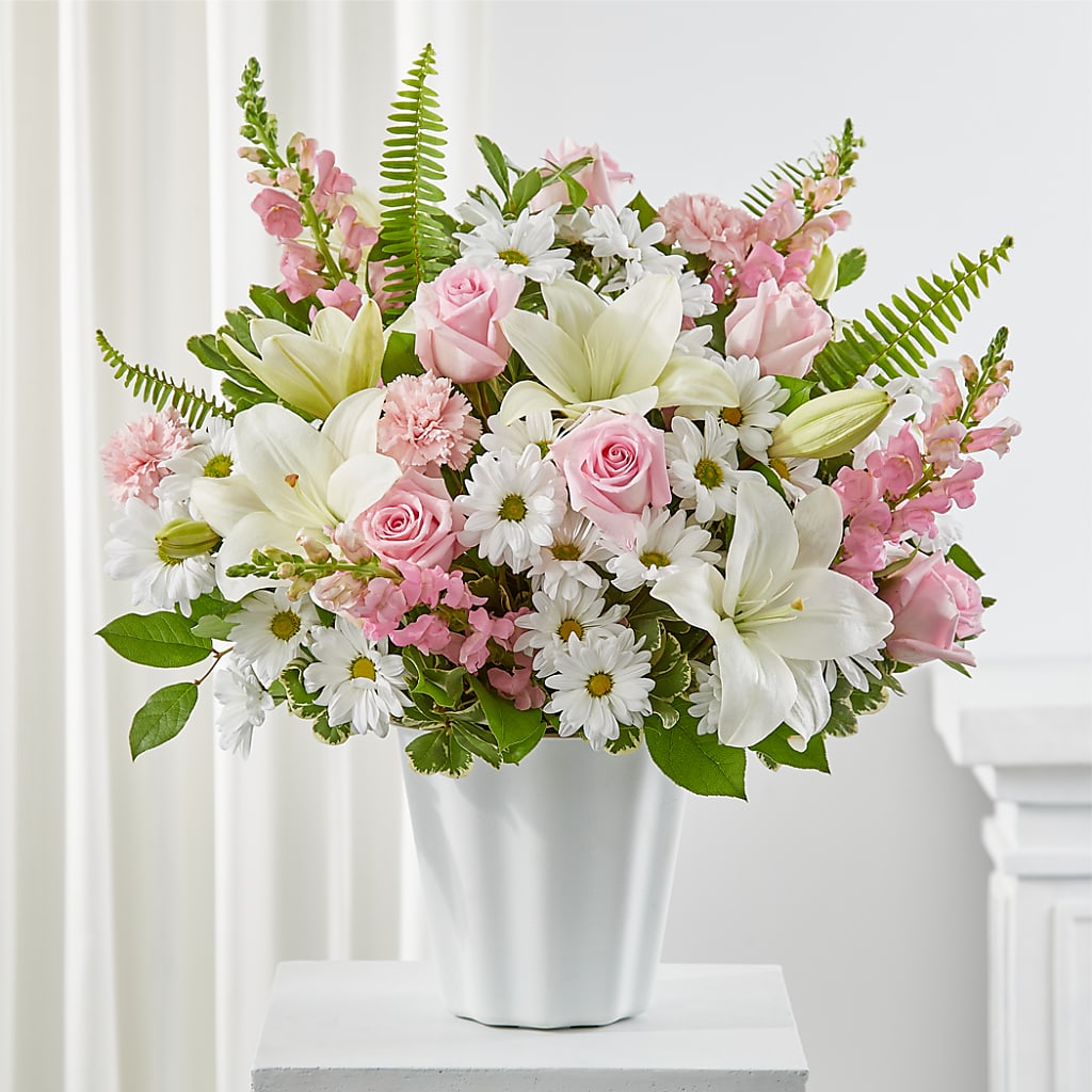 Soft Touch Tabletop Basket – Amora Floral Studio, Mooresville NC