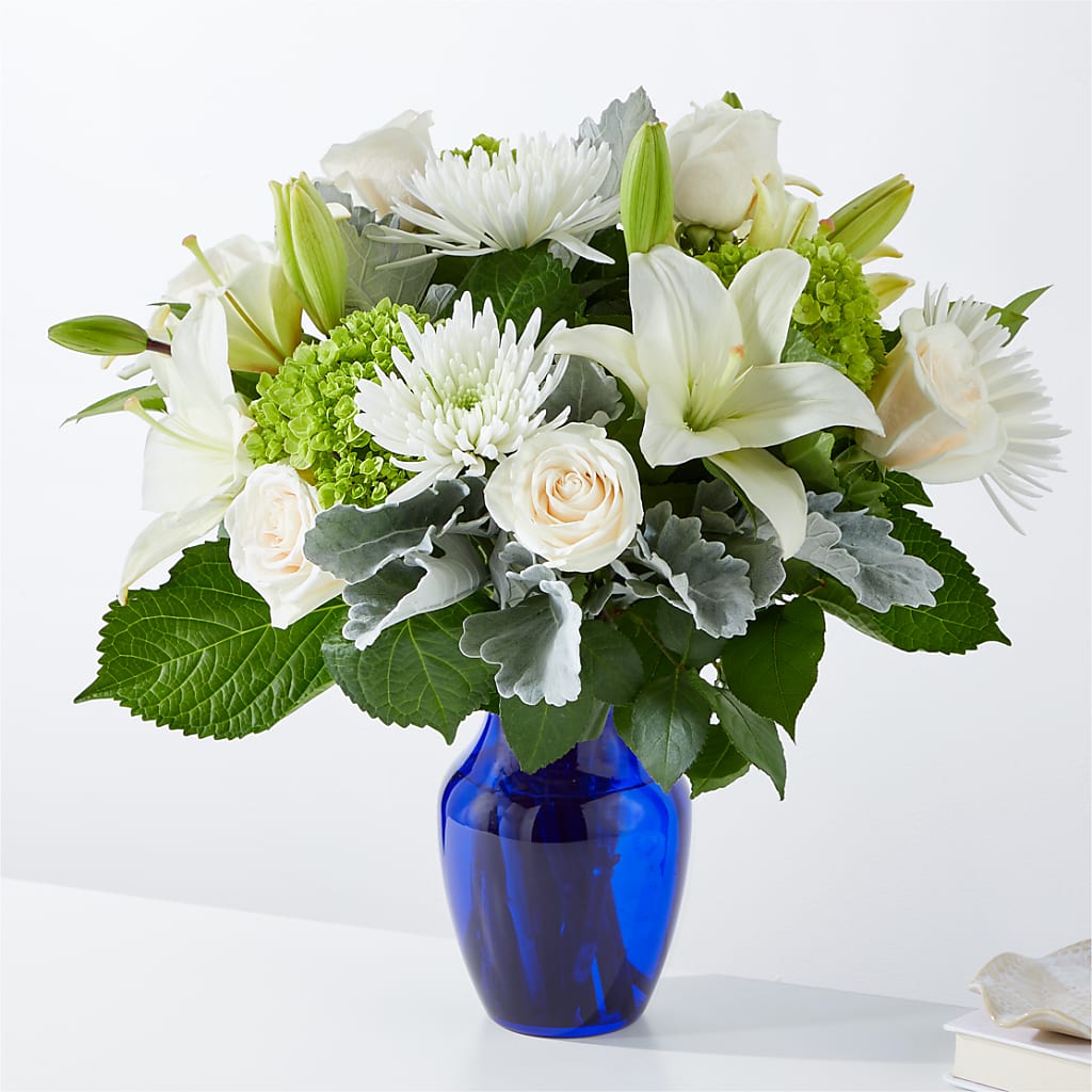 Snowy Dreams Bouquet – Amora Floral Studio, Mooresville NC