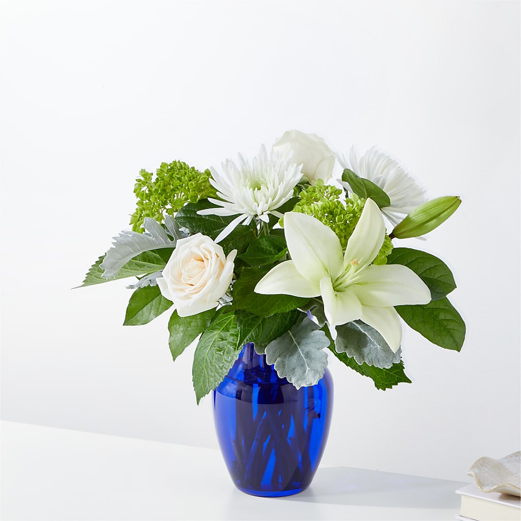 Snowy Dreams Bouquet – Amora Floral Studio, Mooresville NC