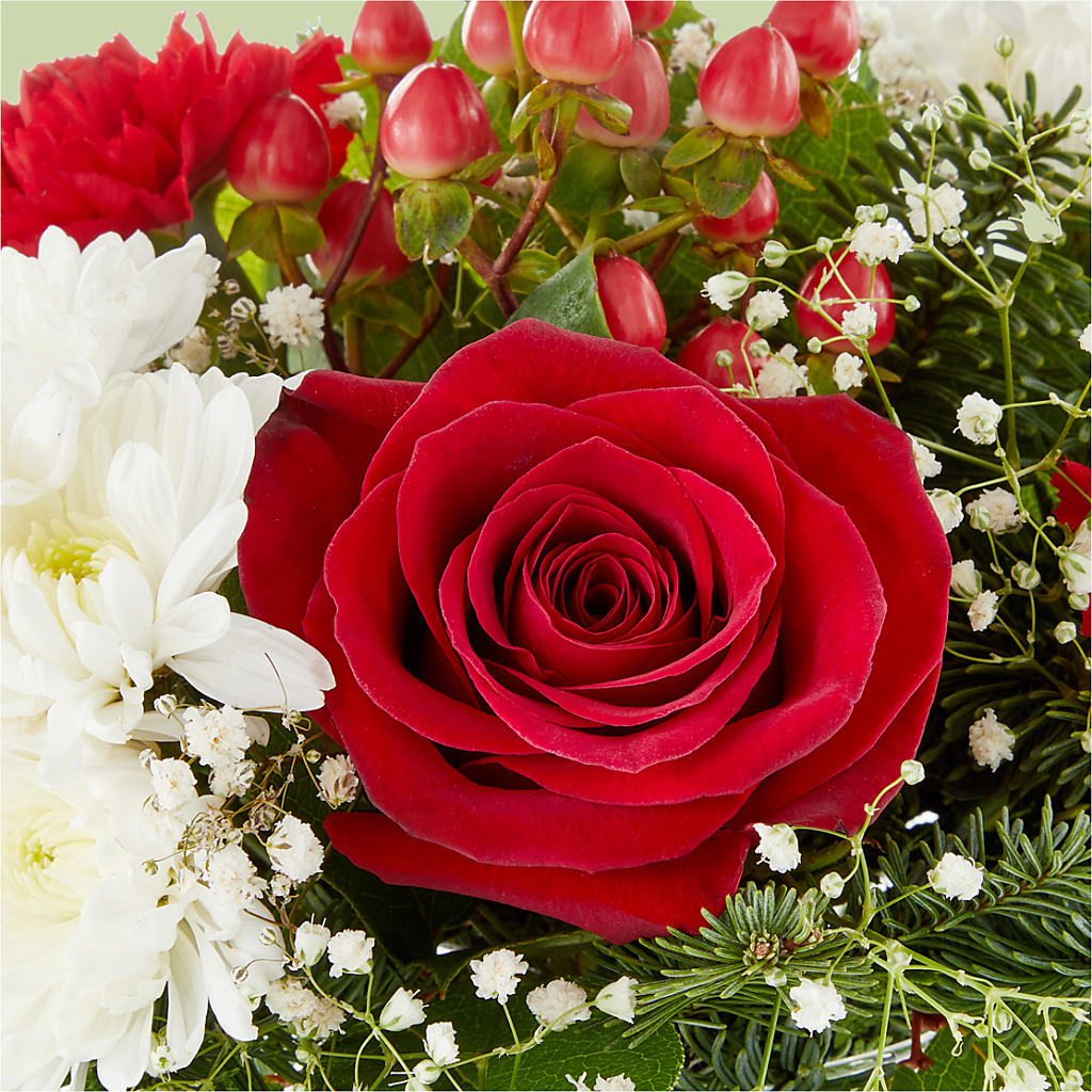 Chance of Flurries Bouquet –  Amora Floral Studio, Mooresville NC